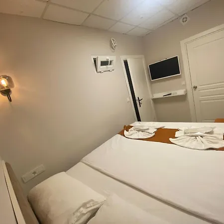 Kadikoey Bull Hotel