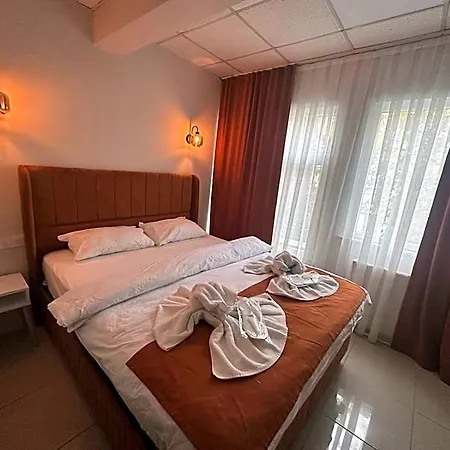 Kadikoey Bull Szálloda 5*